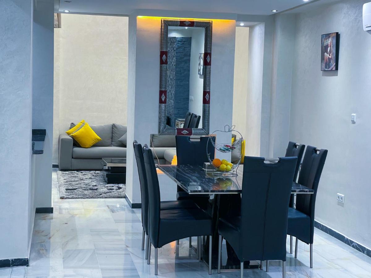 Appartement En Duplex Avec 3 Chambres Haut Standing Gueliz Marrakech مراكش المظهر الخارجي الصورة