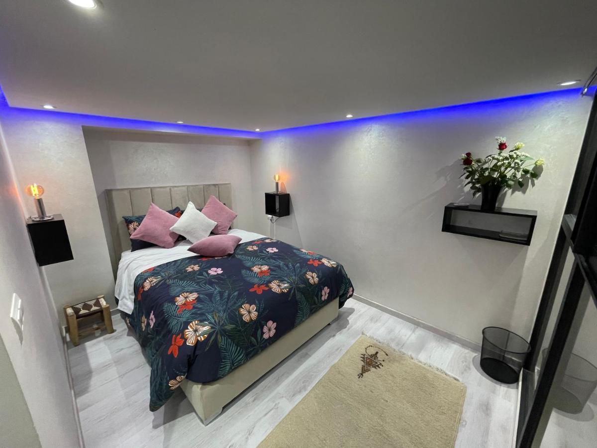 Appartement En Duplex Avec 3 Chambres Haut Standing Gueliz Marrakech مراكش المظهر الخارجي الصورة